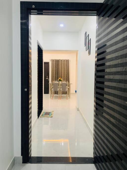Apartmán White Orchid, Unique & Stylish, Executive 2Bhk. Guváhátí Exteriér fotografie